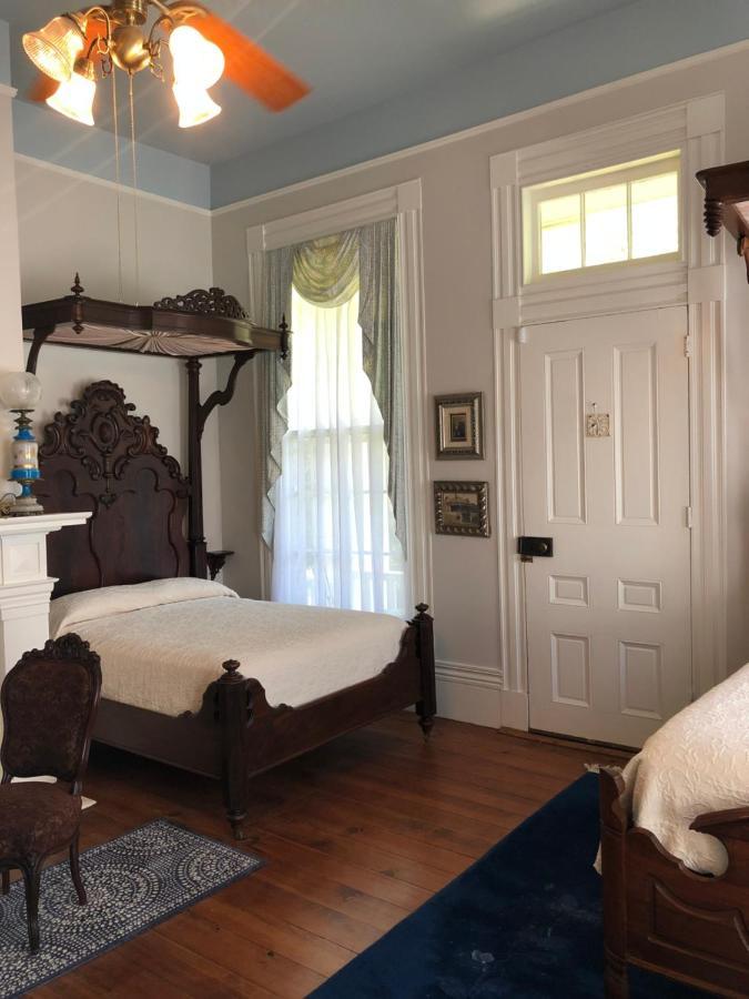 The Montgomery B&B Старквилл Экстерьер фото